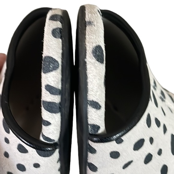 Logo Peep Toe Booties Dalmatian Black and White Print Size 6.5 - Picture 5 of 9
